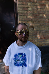 UNMASKED TEE