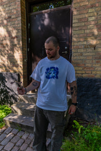 UNMASKED TEE